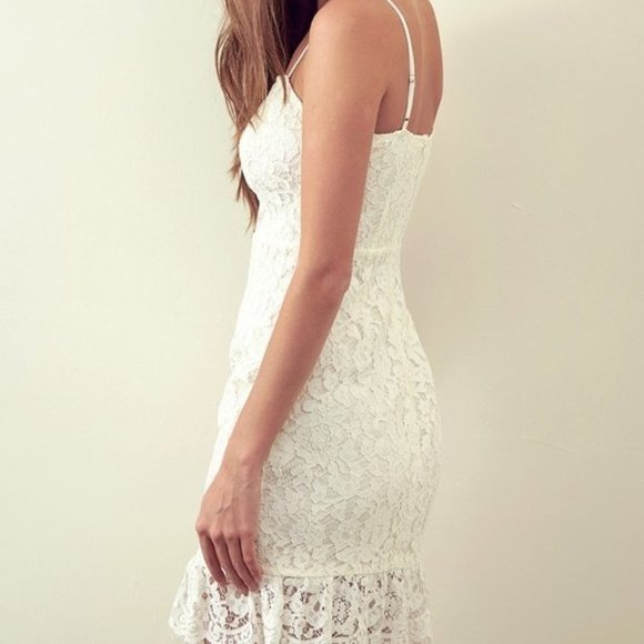 Lace Ruffle White Dress - Picture 5 of 6